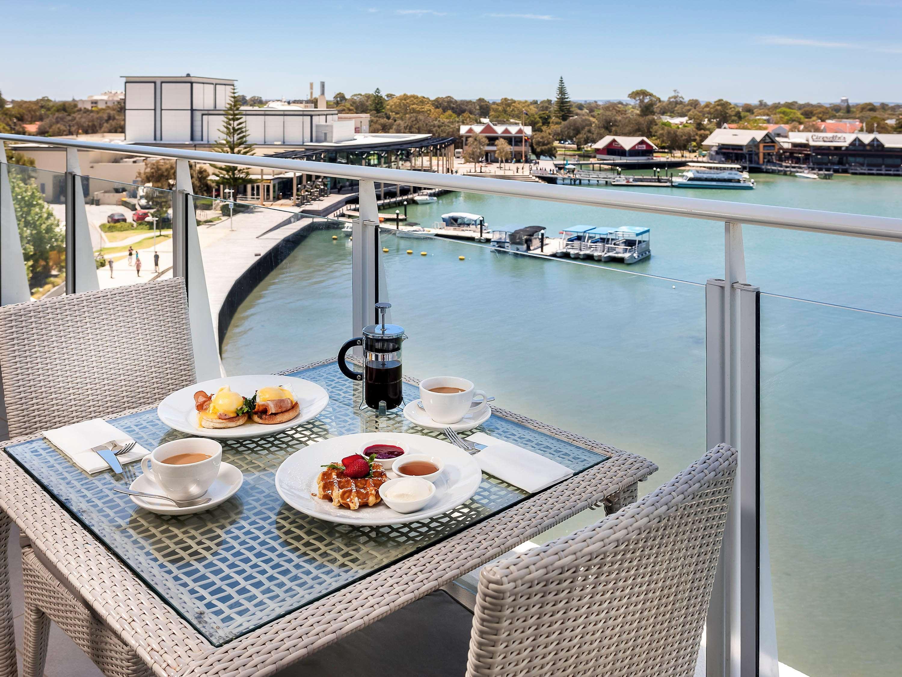 The Sebel Mandurah Hotel Bagian luar foto