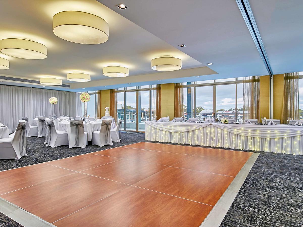 The Sebel Mandurah Hotel Bagian luar foto